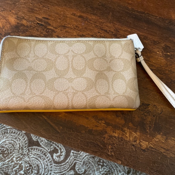 Double sided Coach wallet - Picture 3 of 5